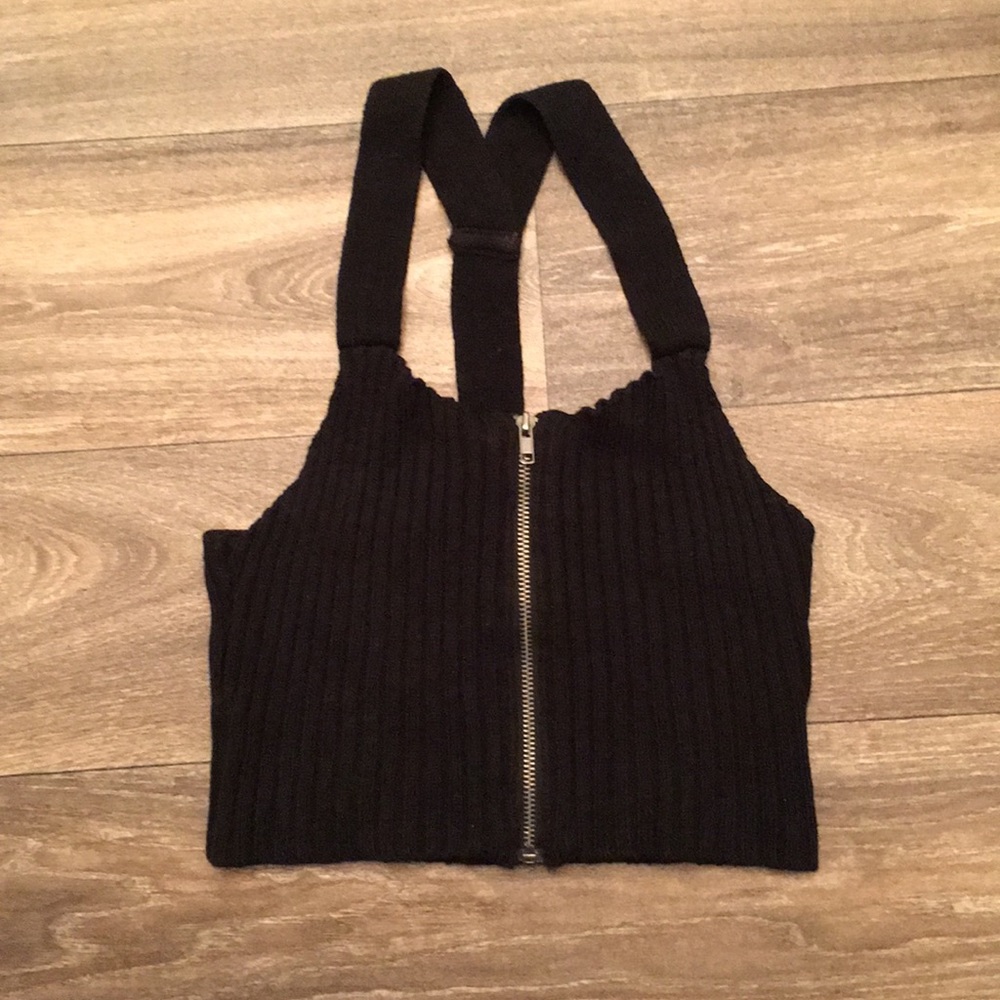 Cross over Black Top